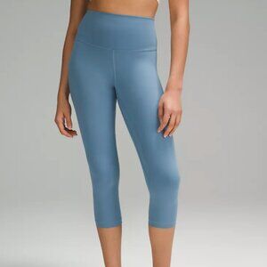 lululemon Align™ High-Rise Crop 21" Blue size 6